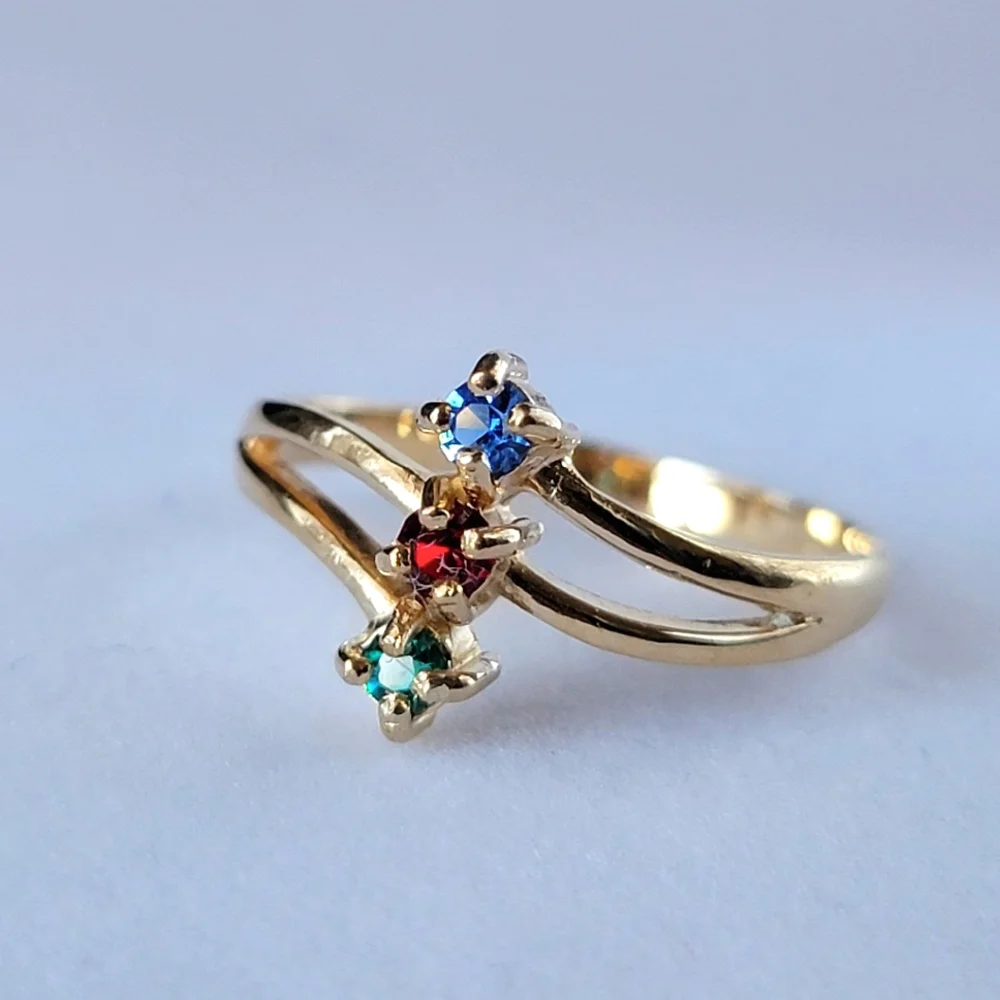 Triple Gemstone Split Shank Gold Tone Ring Vintage Simulated Stone Size 6